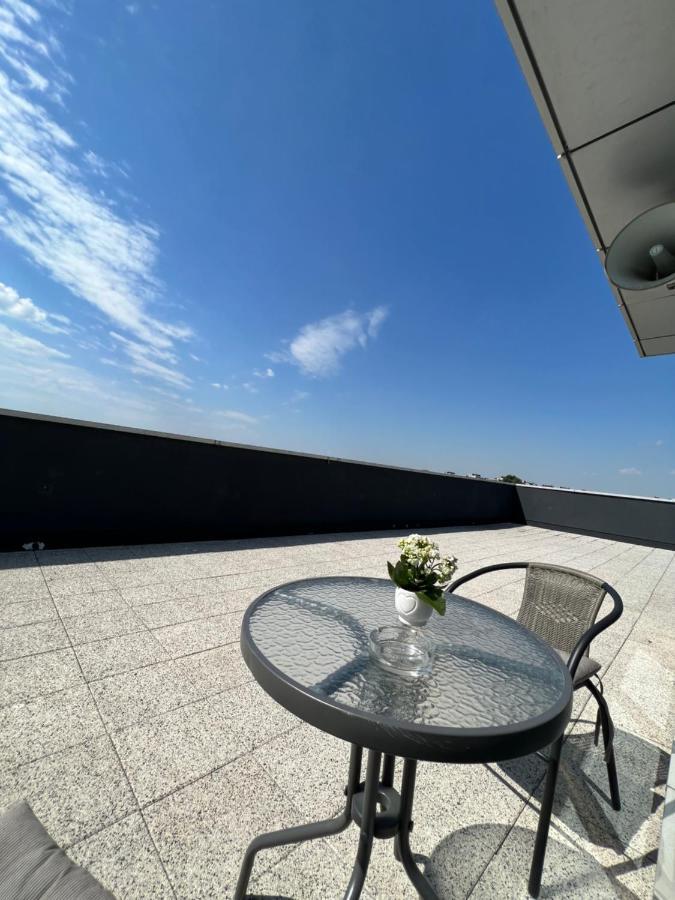 Hotel Apart วอร์ซอ ภายนอก รูปภาพ
